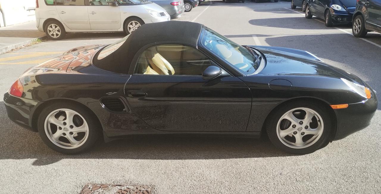 Porsche Boxster 2.5i 24V cat