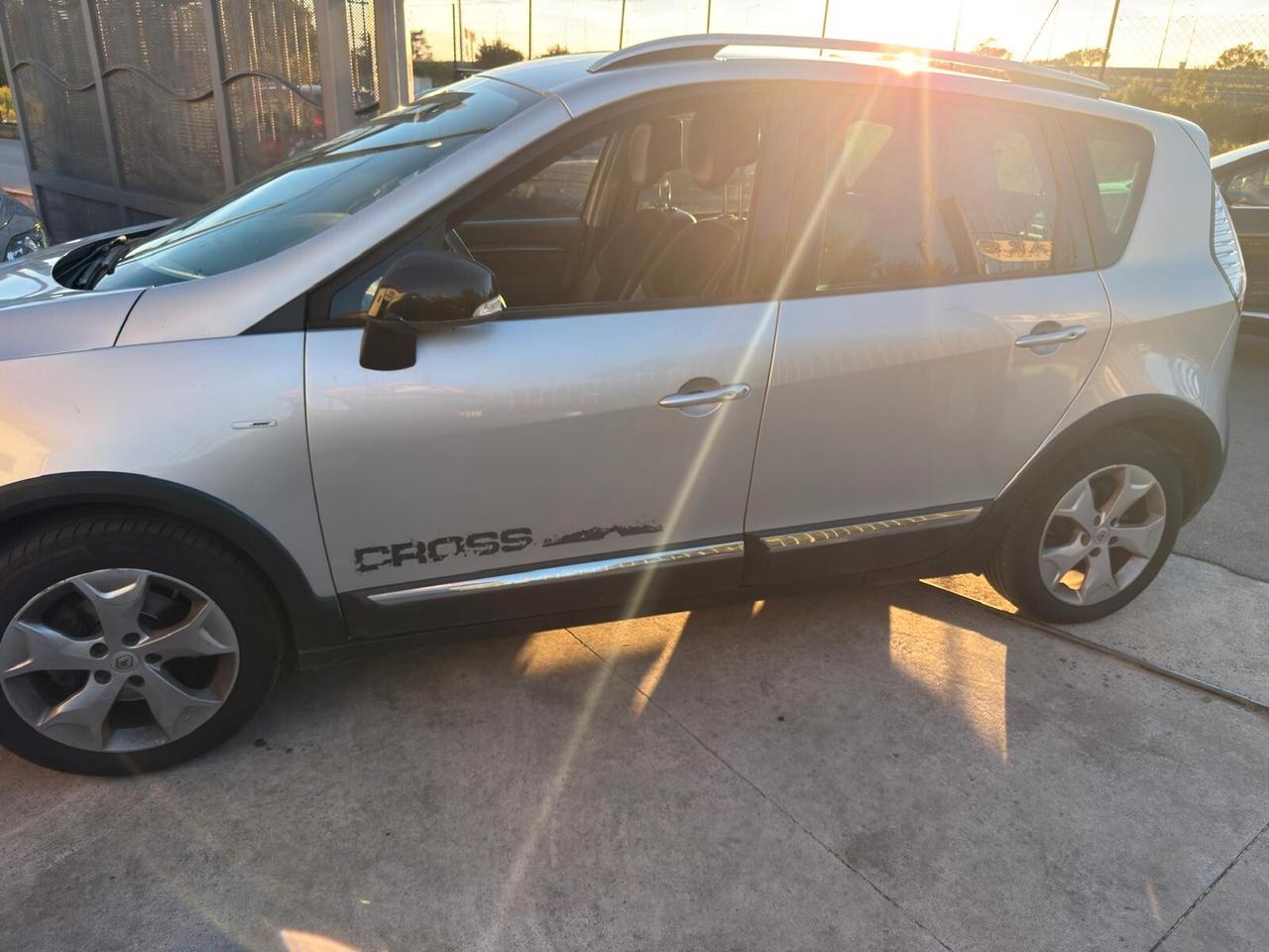 Renault Scenic Scénic 1.5 dCi 110CV Bose Cross