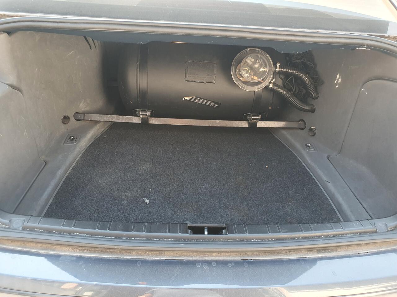 Bmw 735i 3.6v8 272cv benzina GPL ASI 2002