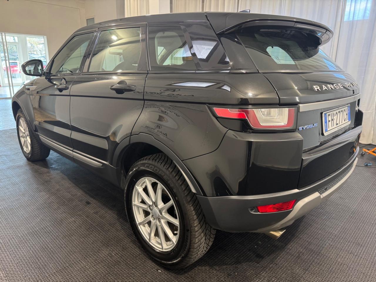 Land Rover Range Evoque 2.0 TD4 150 CV 5p. Pure