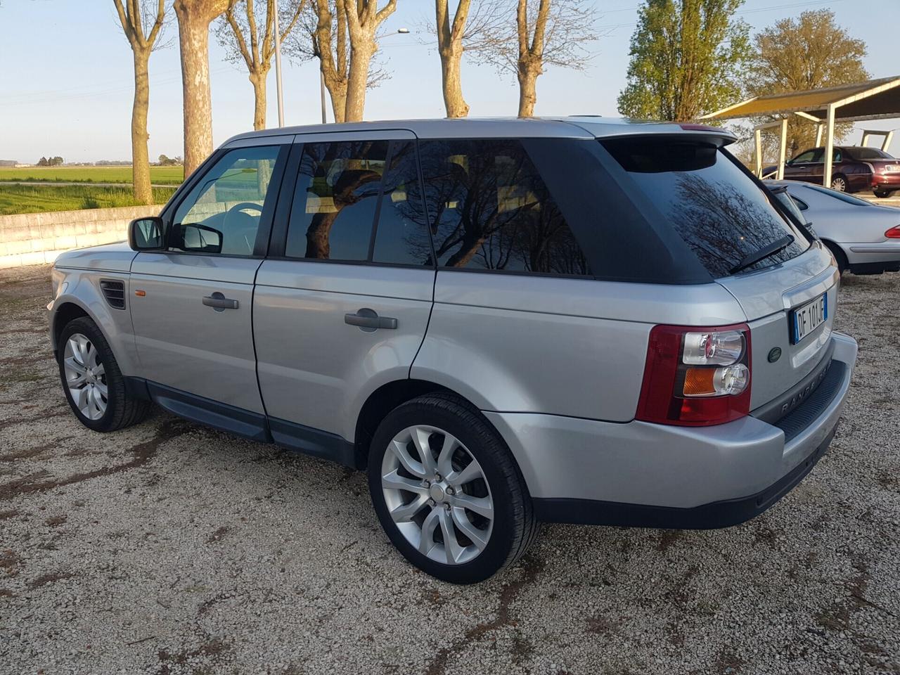 Land Rover Range Rover Sport Range Rover Sport 2.7 TDV6 SE