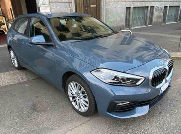 Bmw 116i 5p. Sport AUTOM. NAVY CARPLAY PREZZO REALE