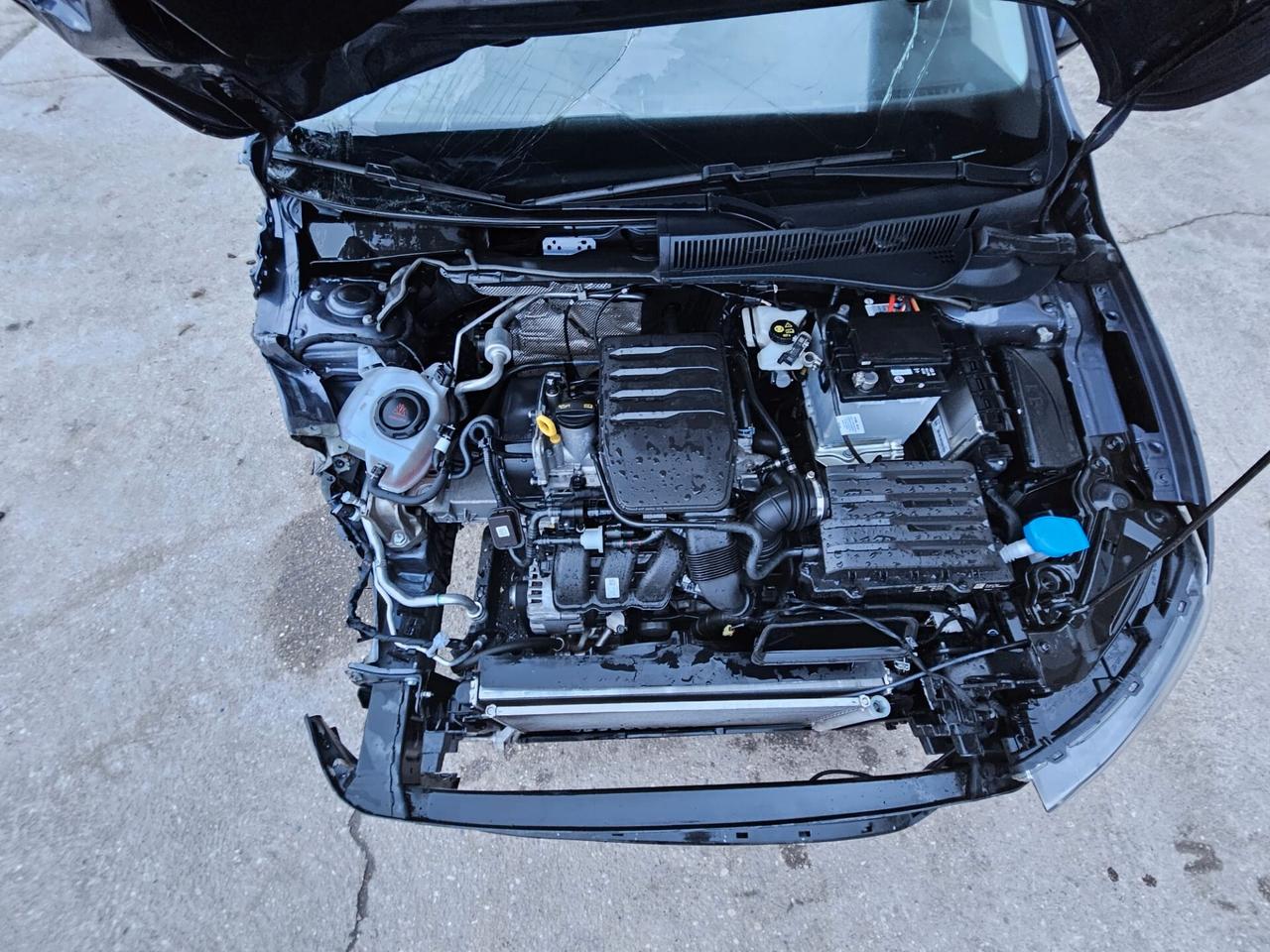 Volkswagen Polo 1.0 evo Life 80cv INCIDENTATA