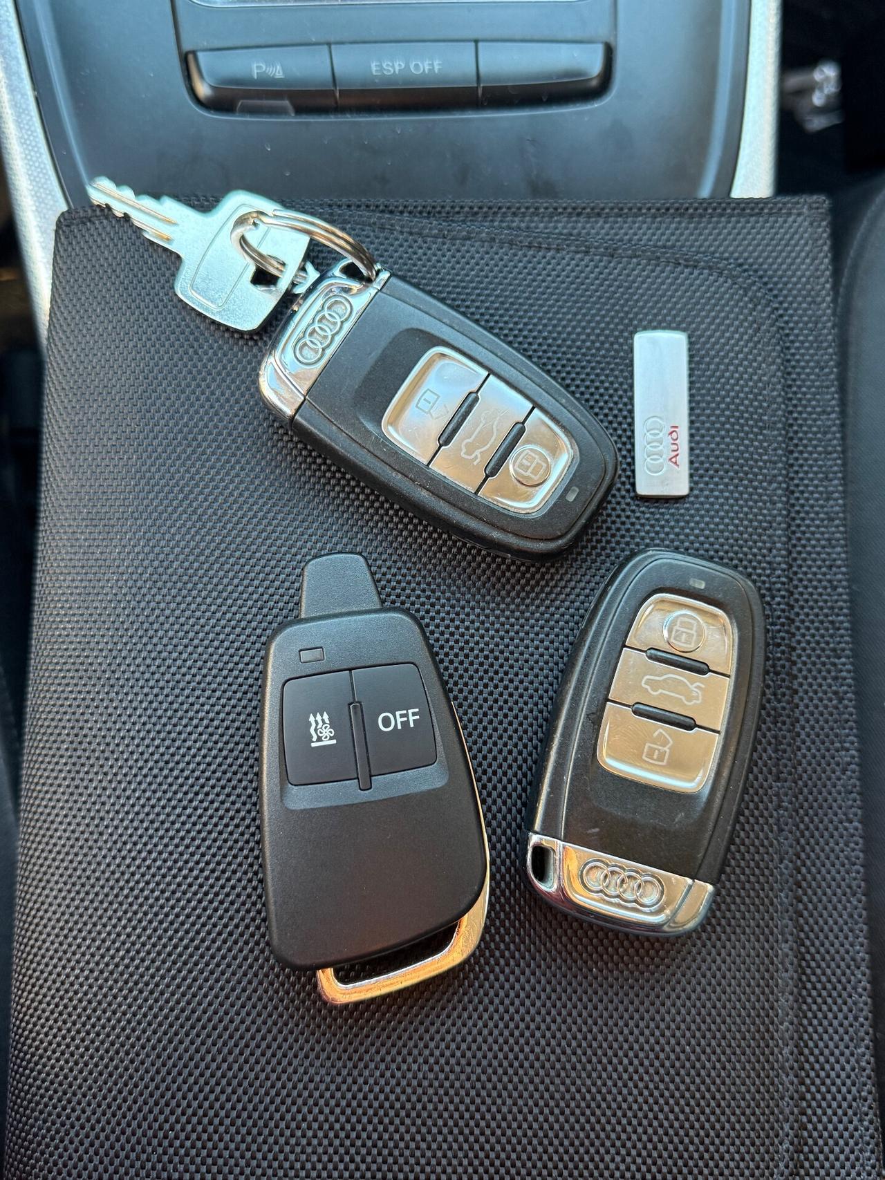 Audi A4 3.0 TDi V6 QUATTRO cambio manuale 4x4