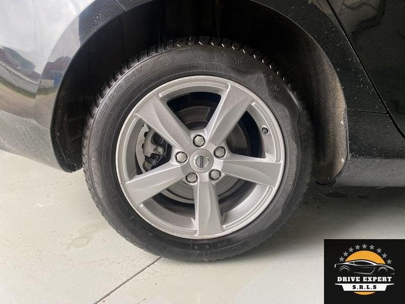 Volvo V40 D2 Geartronic R-Design Momentum