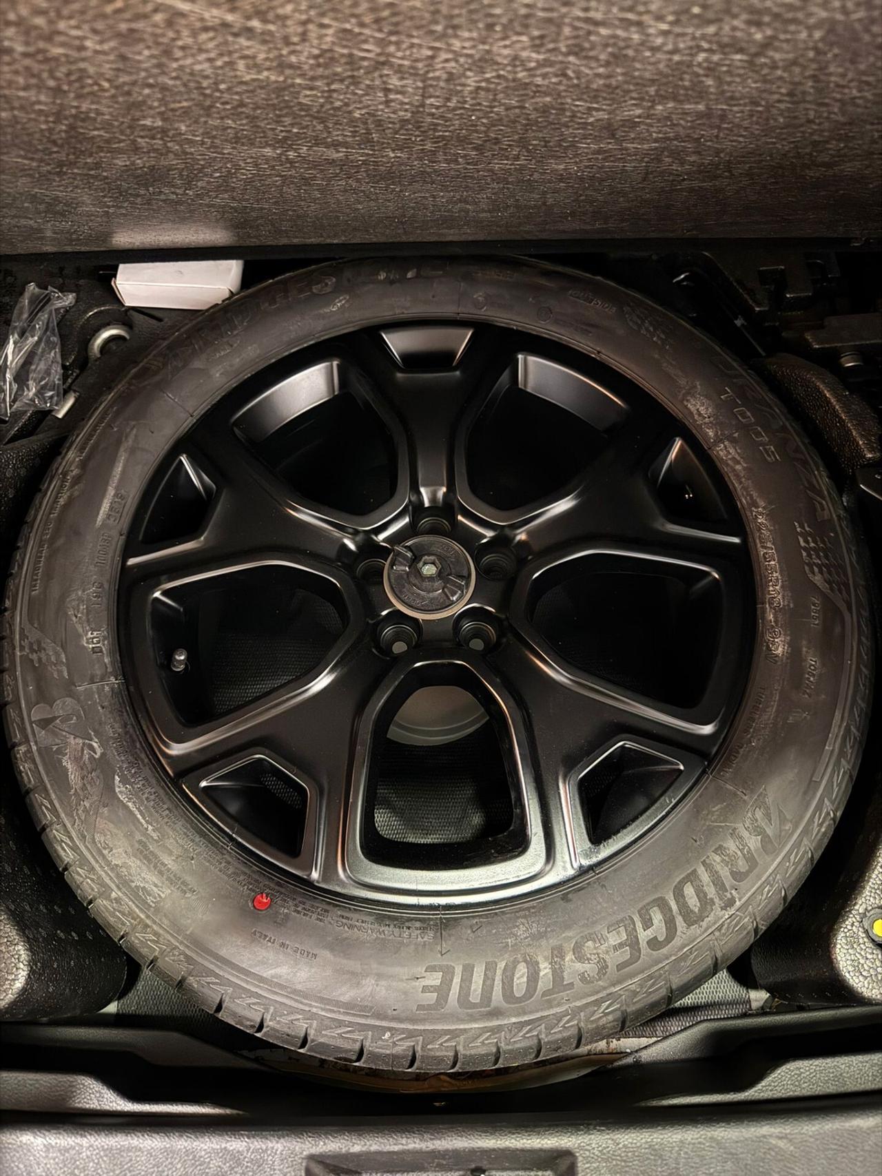 Jeep Renegade 1.6 Mjt DDCT 120 CV Night Eagle