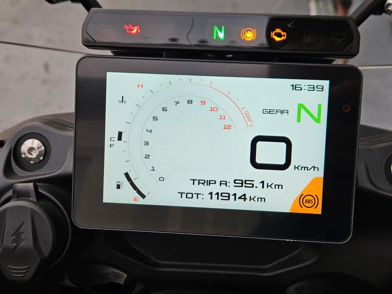 Benelli TRK 702 X - 2024