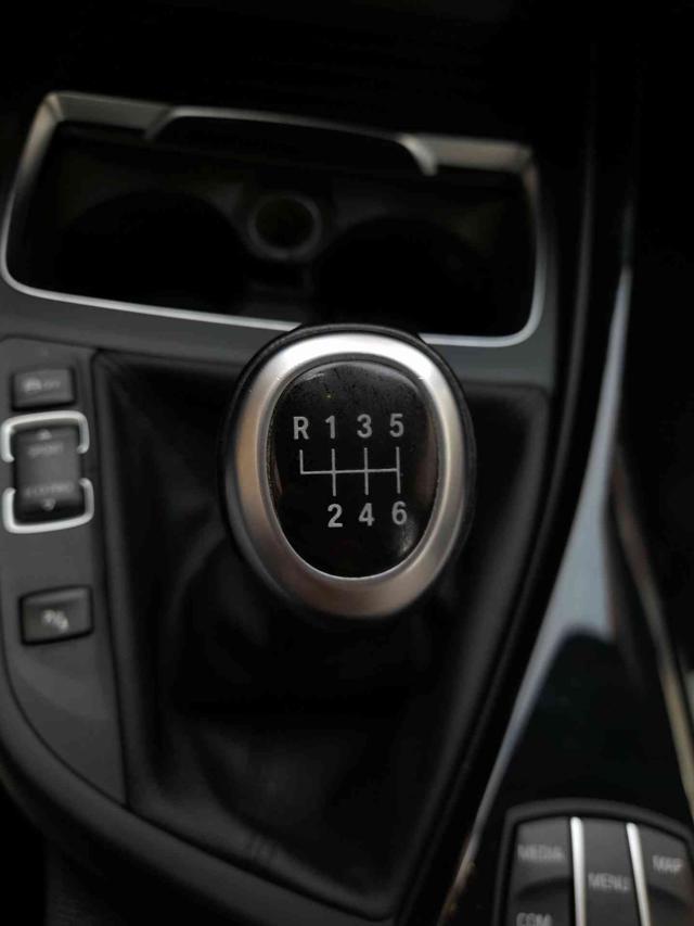 BMW 118 i LUXURY NAVI-PELLE-LED!!! OK NEO PATENTATI