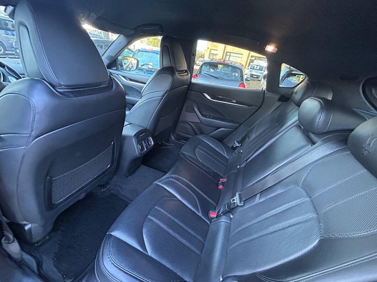 Maserati Levante 3.0 V6 430cv auto
