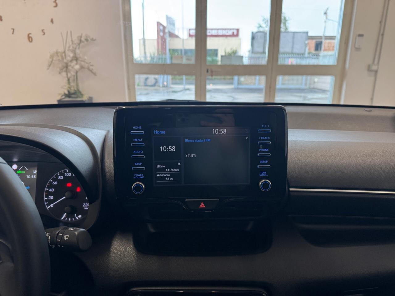 TOYOTA YARIS 1.5 HYBRID ACTIVE - MY21