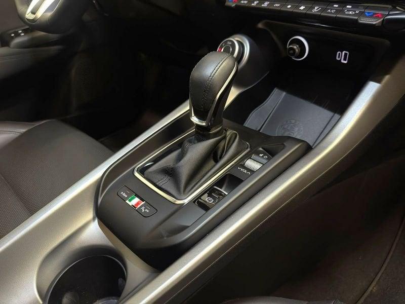 Alfa Romeo Tonale 1.3 280cv Plug in AT6 Speciale Q4 Tetto Apribile