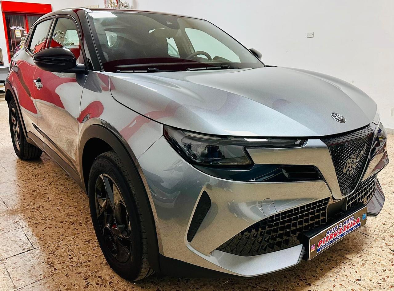 Alfa Romeo Junior 1.2 136 CV Hybrid eDCT6