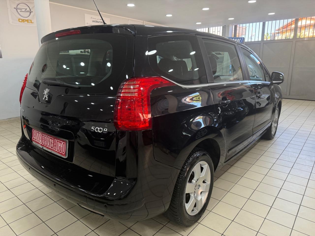 Peugeot 5008 1.6 hdi 2012 7 posti nuova