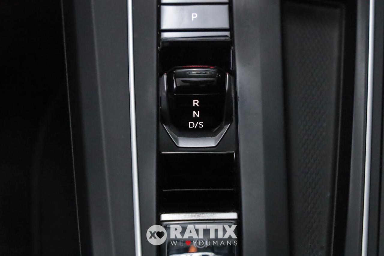 Volkswagen Golf GTE 1.4 150CV DSG + tetto apribile