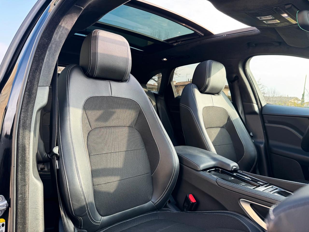 Jaguar F-Pace 2.0 R-Sport AWD 180cv my19 | PREZZO PROMO