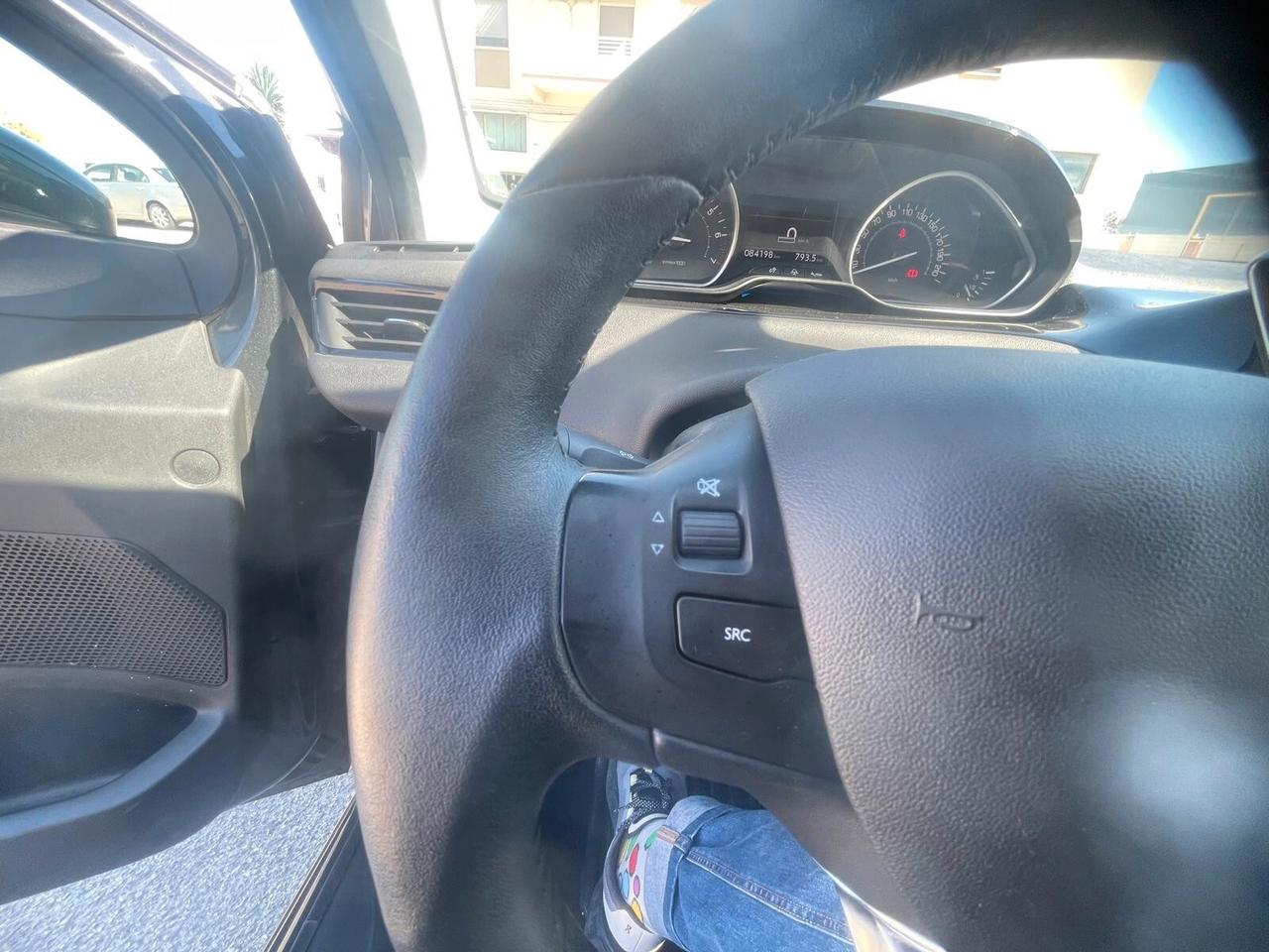 Peugeot 208 1.2 VTi 82 CV 5 porte Allure