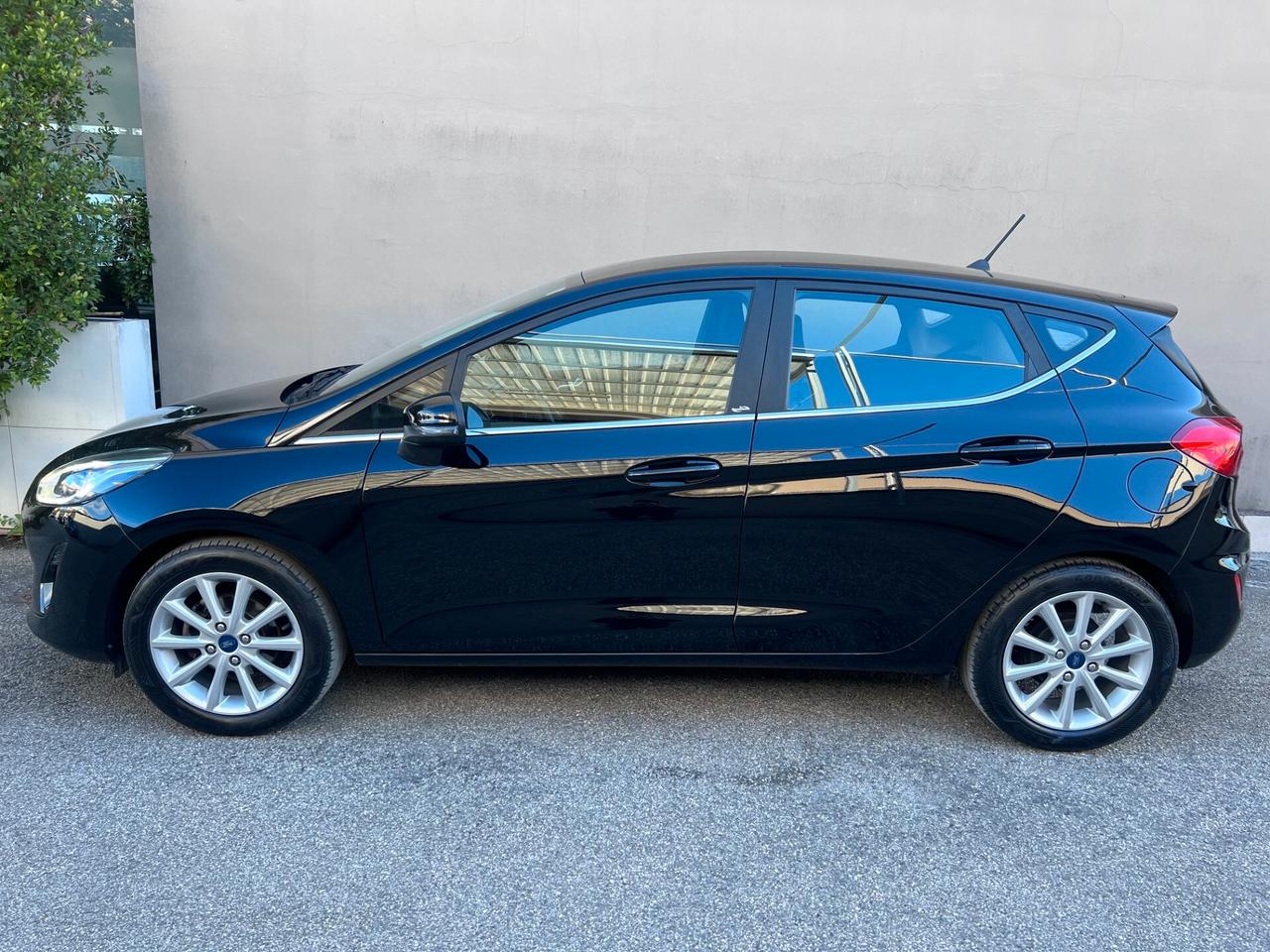 Ford Fiesta 5pt 1.5 tdci 85cv Titanium NAVI/CAMERA.. PERFETTA!!