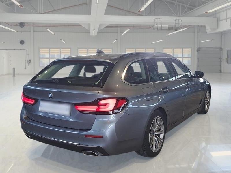 BMW 520 xDrive Luxury Auto MH48V Touring