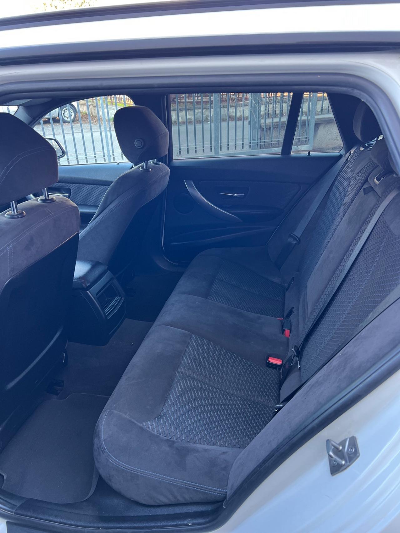 Bmw 320 320d xDrive Touring Msport