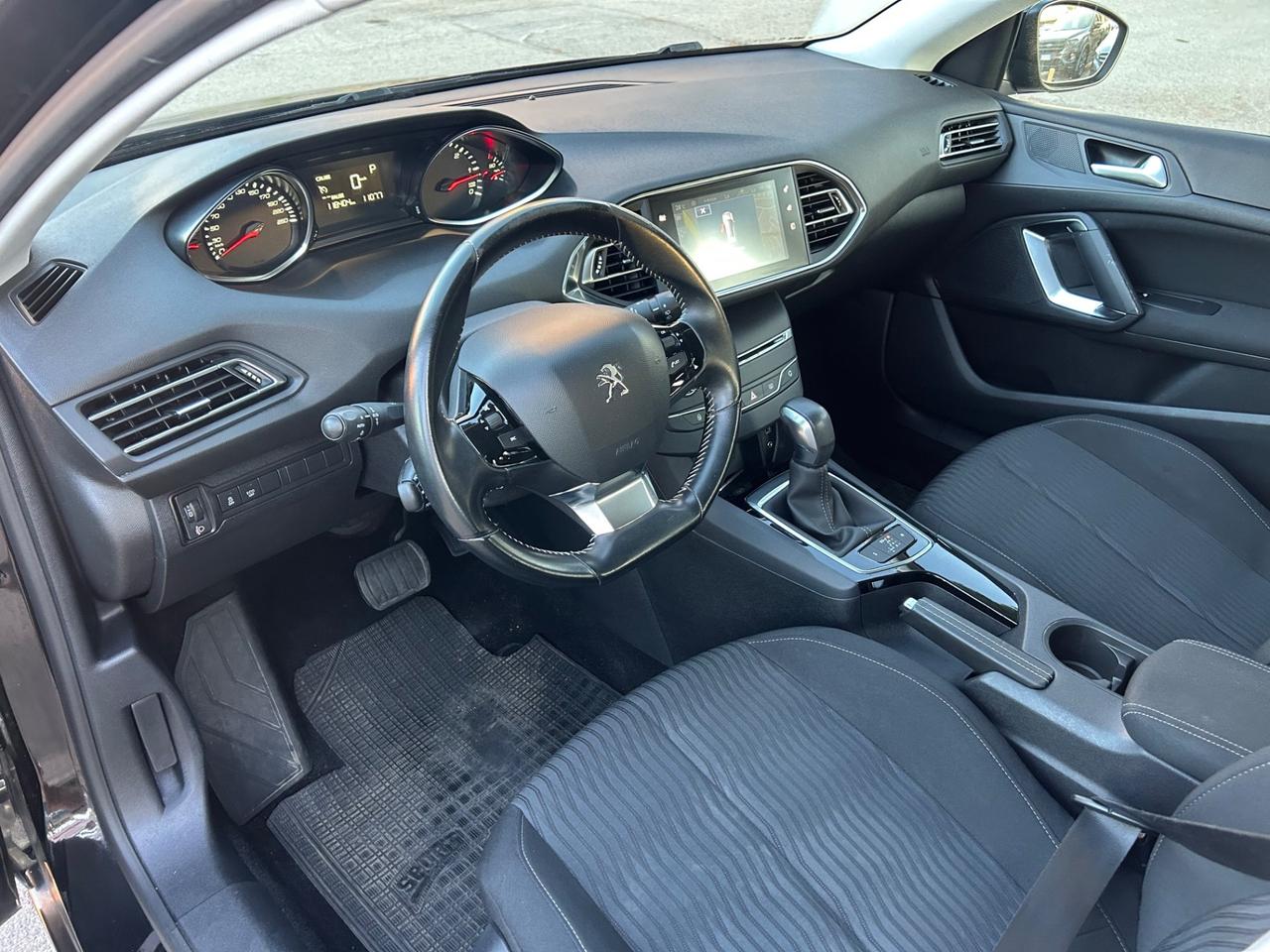 Peugeot 308 sw 1.6 diesel 120 cv 2017 navigatore