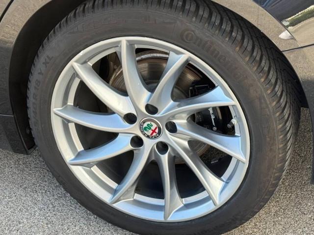 Alfa Romeo Giulia 2.2 t Super 180cv auto