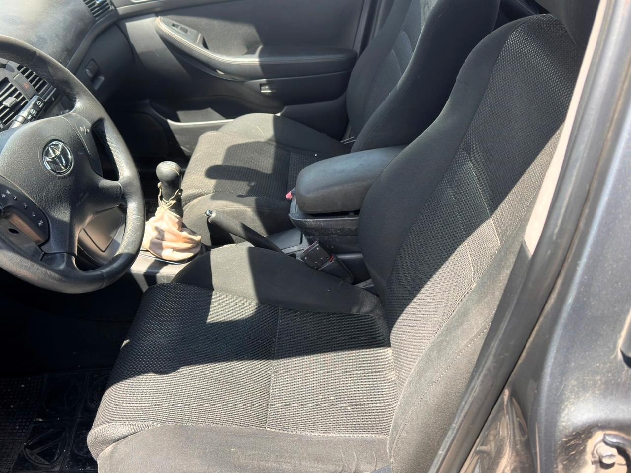 Toyota Avensis 2.0 D-4D 16V Station Wagon