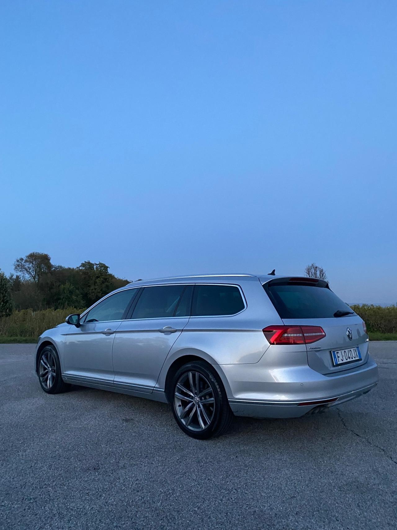 Volkswagen Passat Variant 2.0 TDI DSG Highline BlueMotion Technology