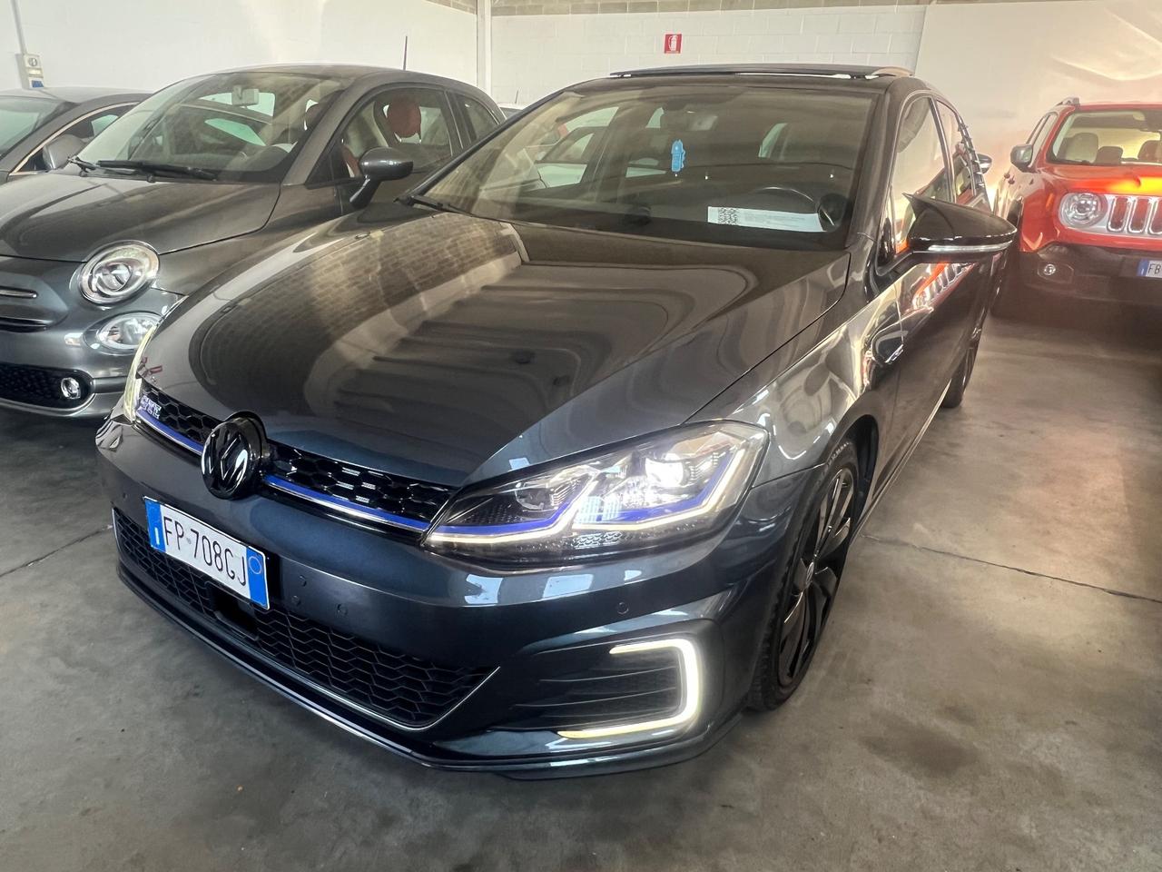 Volkswagen Golf gte dsg 204 cv tetto apribile