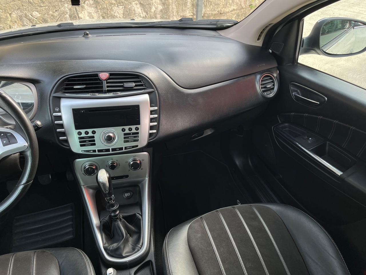 Lancia Delta 1.6 MJT 120cv DPF Gold