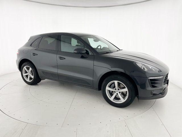 PORSCHE Macan 2.0