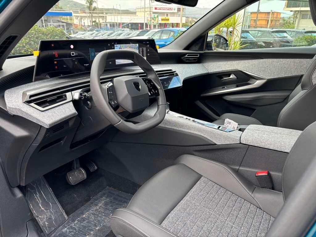 Peugeot 3008 Hybrid 145 Allure KM 0 IVA ESPOSTA Tua a solo 309 Euro al mese