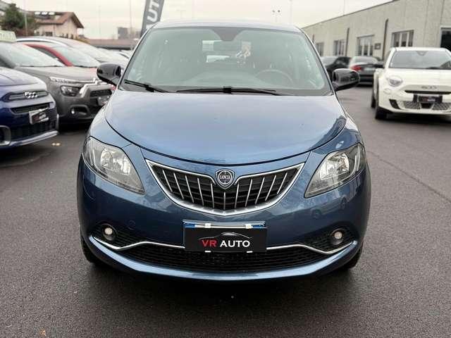 Lancia Ypsilon Ypsilon III 2021 0.9 t.air Silver metano 70cv