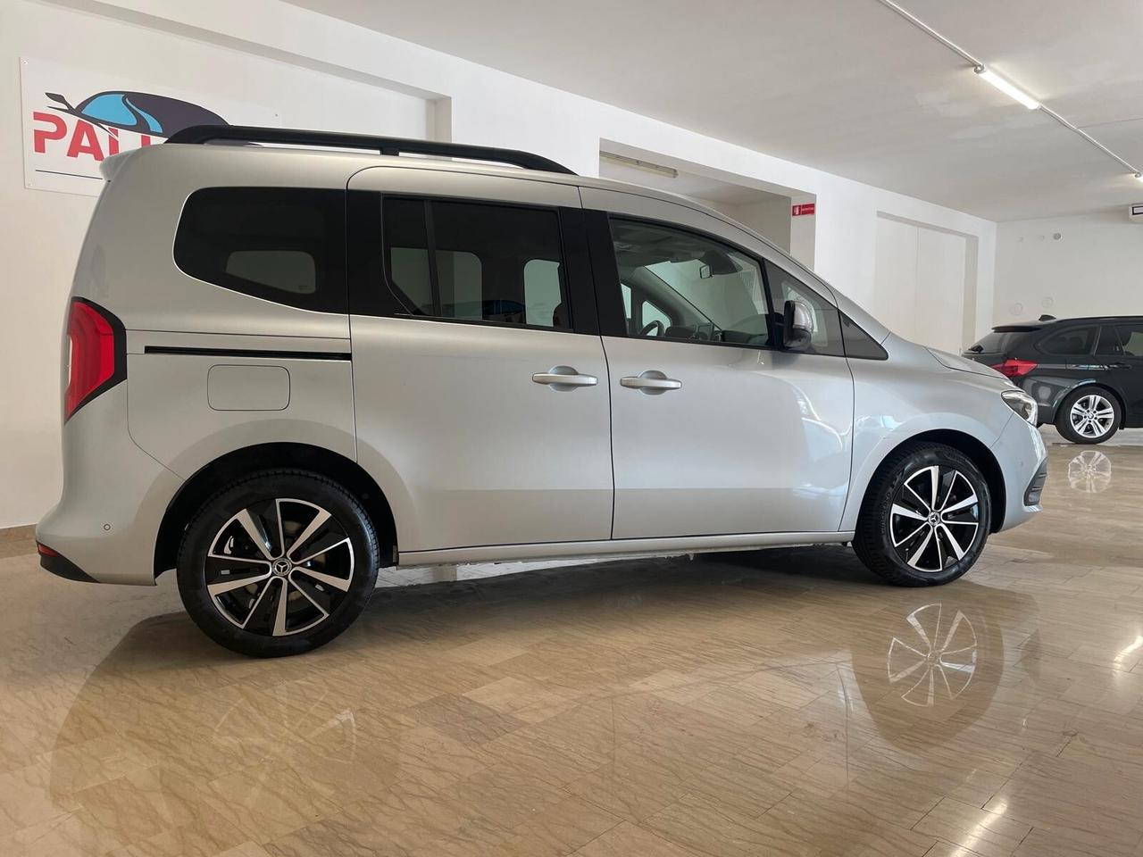 MERCEDES-BENZ CLASSE T 180 d PREMIUM AUTOMATICA – FULL OPTIONAL