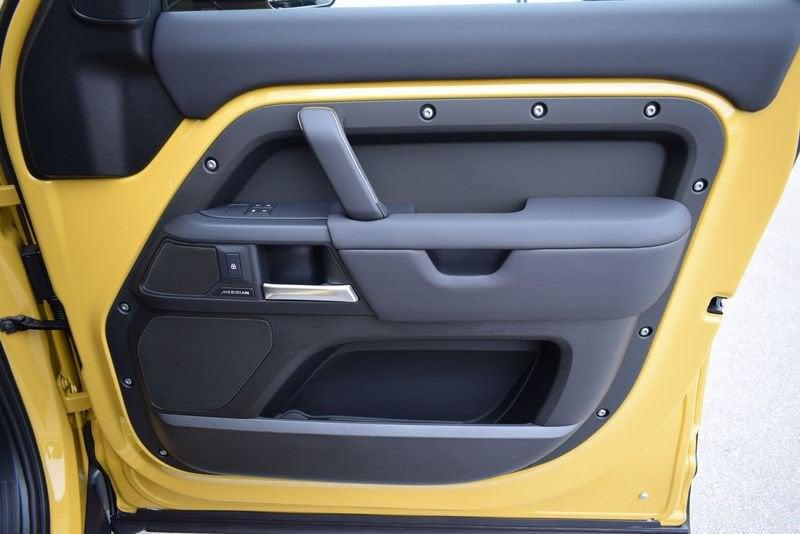 Land Rover Defender D350 AWD Auto 110 Trophy Edition Deep Sandglow