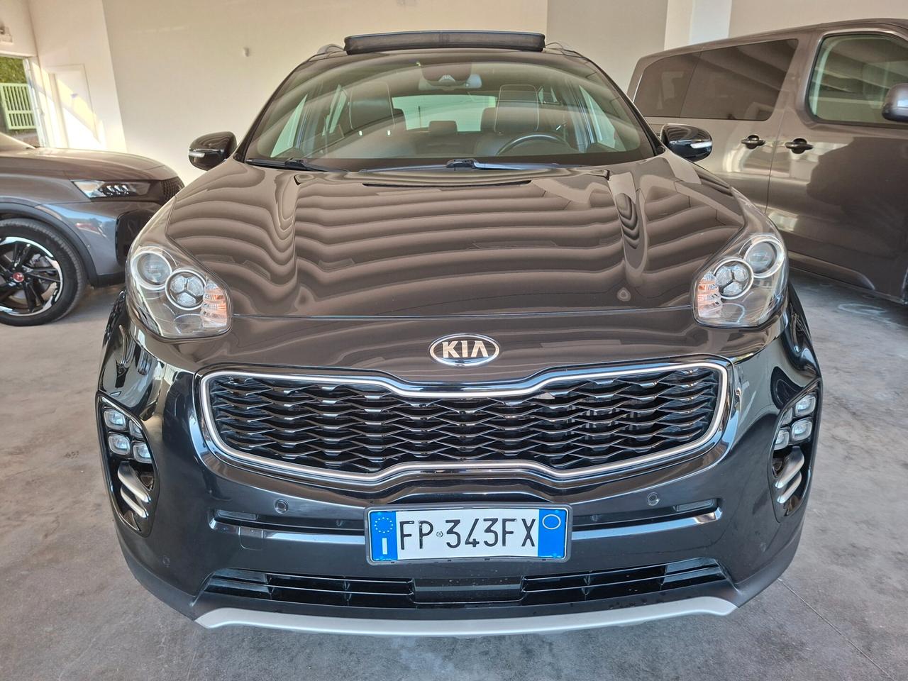 Kia Sportage AUTOMATICO / FULL OPTIONAL / GANCIO TRAINO / EURO 6B