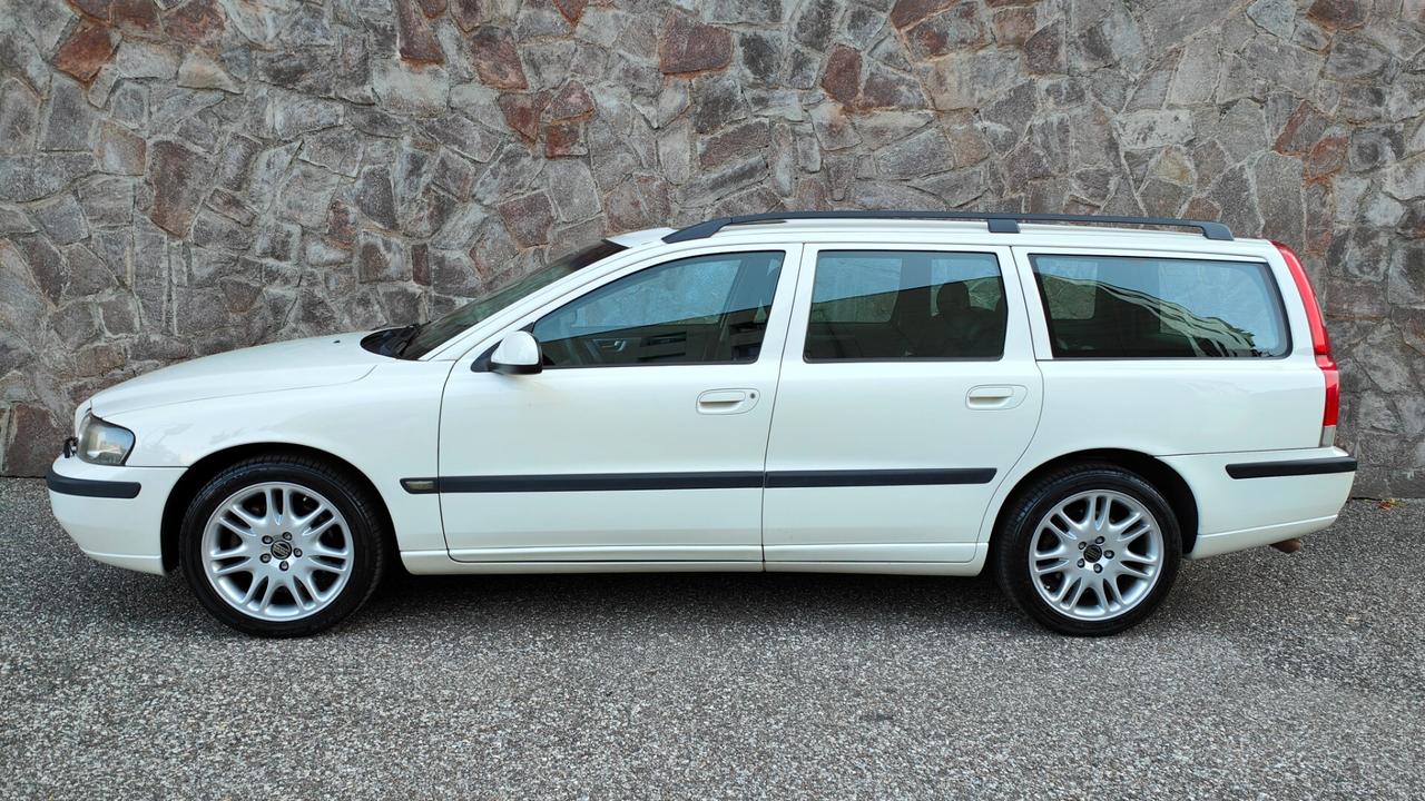 Volvo V70 2.3i T5
