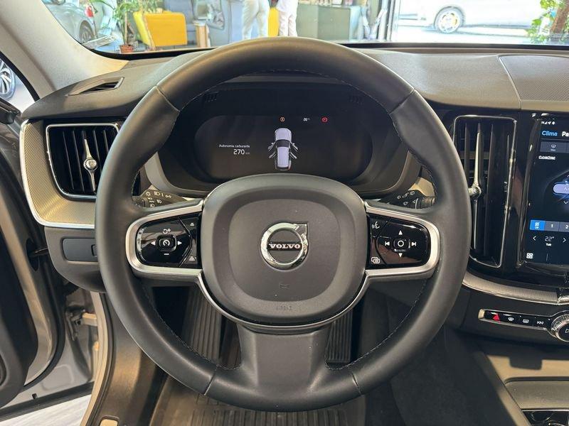Volvo XC60 B4 automatico Plus Dark