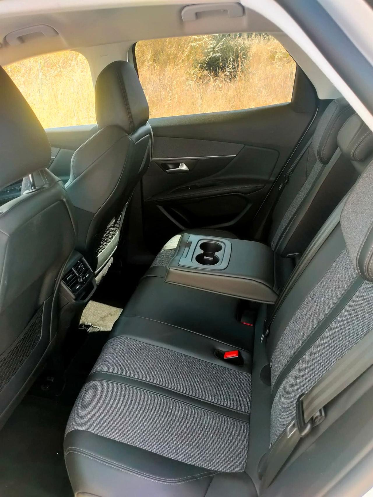 Peugeot 3008 BlueHDi 130 S&S Allure