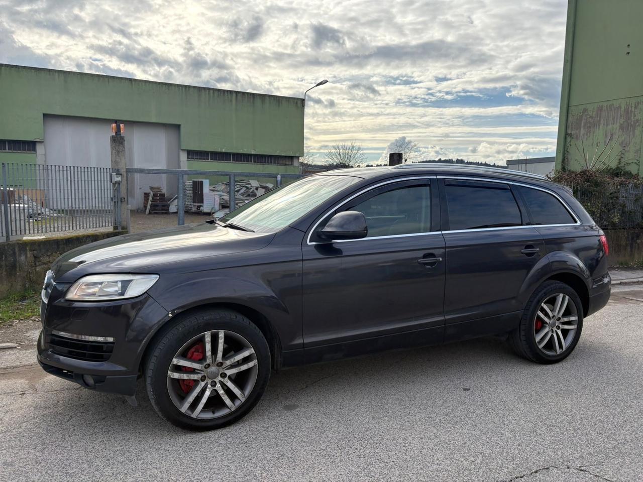 Audi Q7 3.0 V6 TDI 233CV quattro tiptronic 270.000 KM