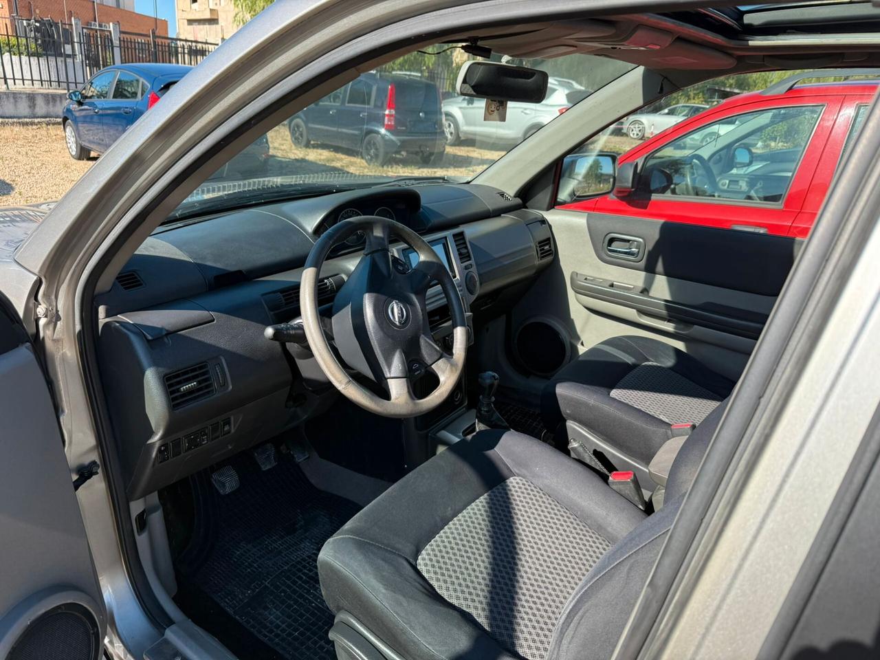 Nissan X-Trail 2.2 dCi Elegance