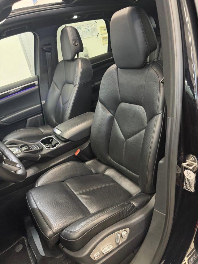 PORSCHE Cayenne 3.0 Diesel //TETTO//SPORT CHRNO//21