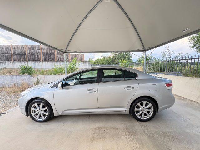 TOYOTA Avensis 2.0 D-4D KM E MOTORE ORIGINALI TAGLIANDI CERTIFICA