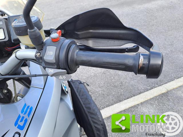 BMW R 1200 GS .