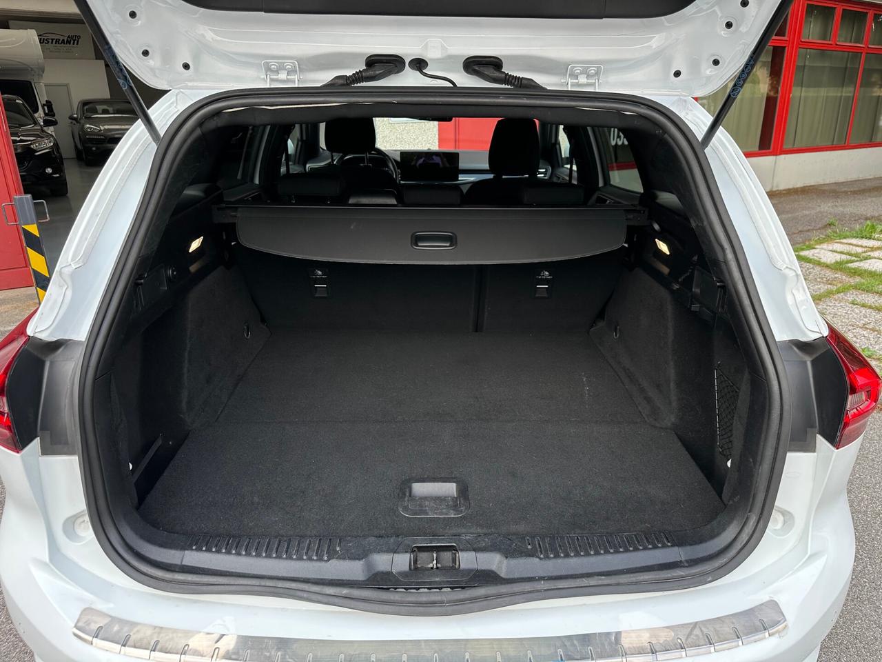 Ford Focus SW 1.0 ecoboost hybrid ST-Line 125cv ok neopat.