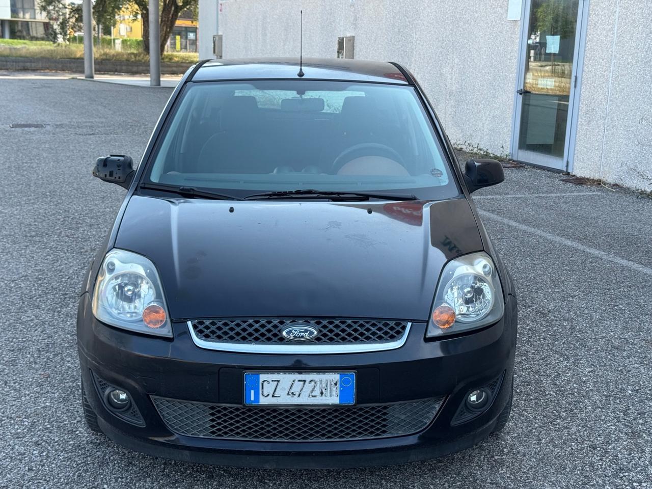 Ford Fiesta 1.4 TDCi 5p. Ghia