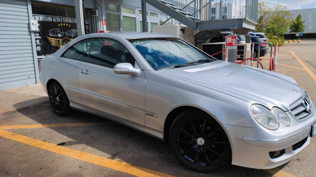 Mercedes-benz CLK 220