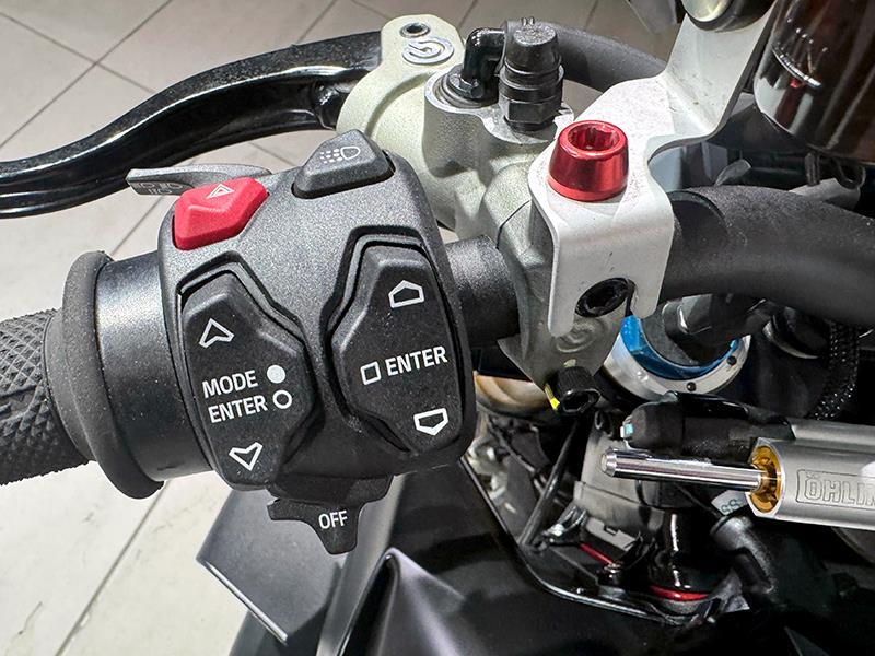 Ducati Streetfighter V4 S