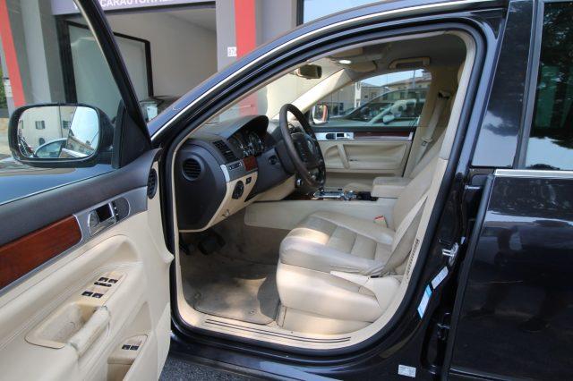 VOLKSWAGEN Touareg 3.0 V6 TDI DPF tiptronic Exclusive