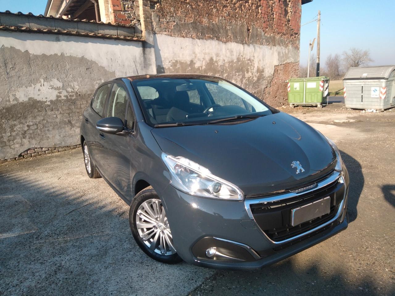 Peugeot 208 BlueHDi 100 S&S 5 porte GT Line x neopatentati