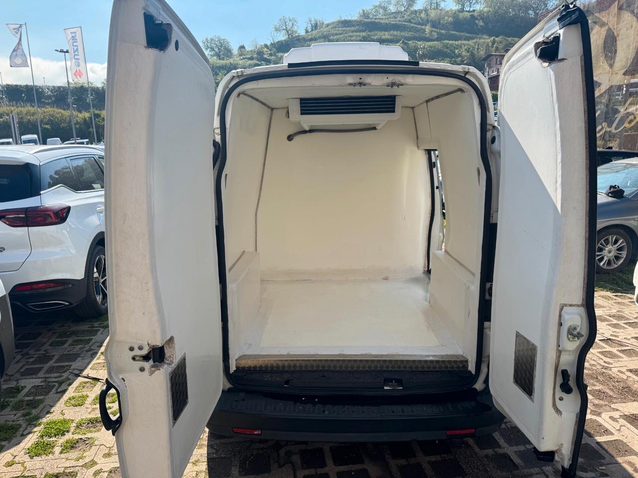 Fiat Doblò Cargo Furg. Lastrato L1H2 1.6 M-Jet 105cv FRIGO